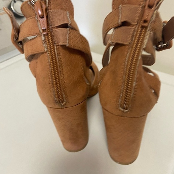 Free People Faryl Robin Tan heels triple straps Sandals size 10 - Picture 2 of 7